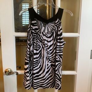 Brand: Rafaella studio. Size: XL. Color: black and white